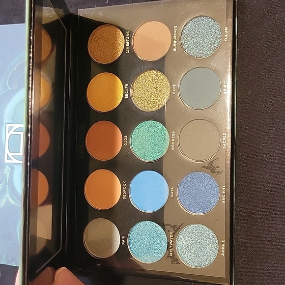 Hipdot Other - Cenote Eyeshadow Palette